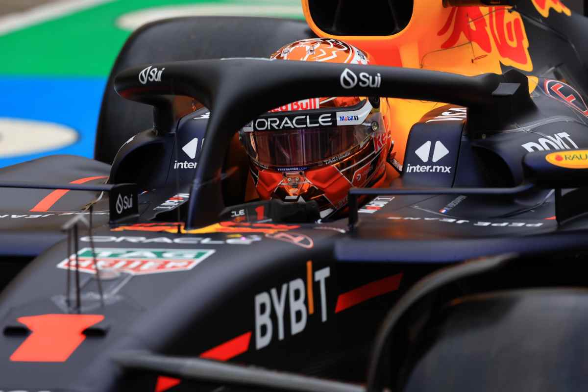 Max Verstappen preoccupante, non gli accadeva da quasi 3 anni: in F1 nessuno ci crede