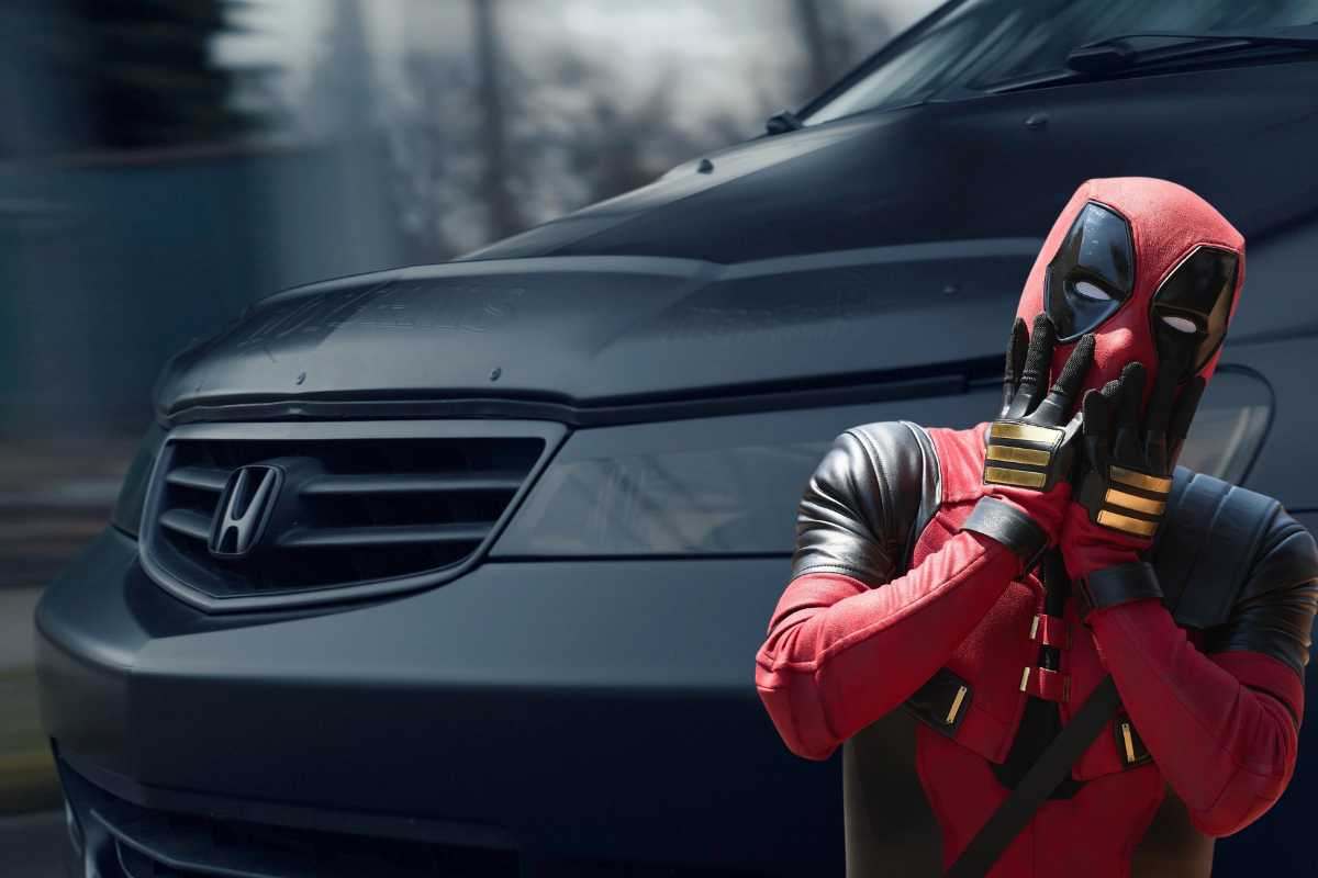 Deadpool parla male della Honda Odyssey