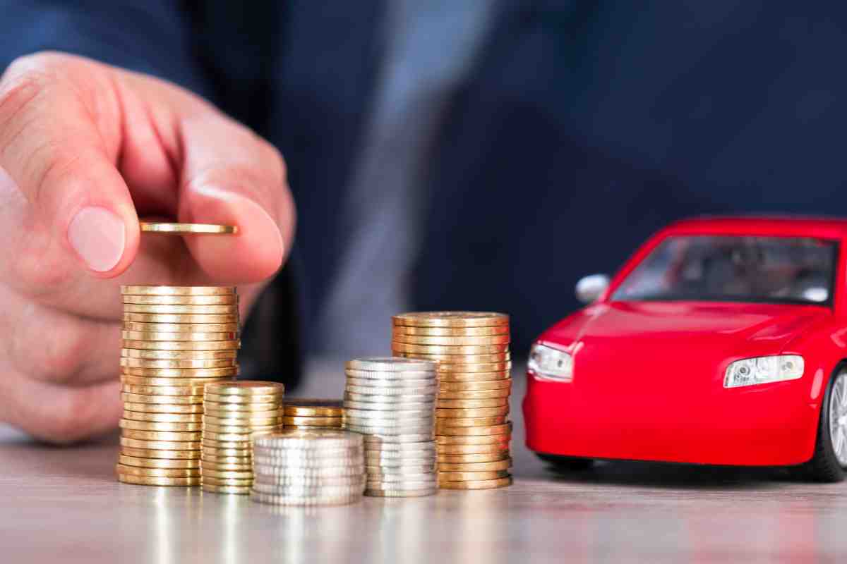 Risparmio auto, ecco il trucco preferito degli italiani: ormai lo stanno facendo tutti