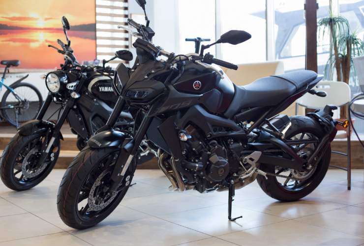 Yamaha brevetto moto elettrica